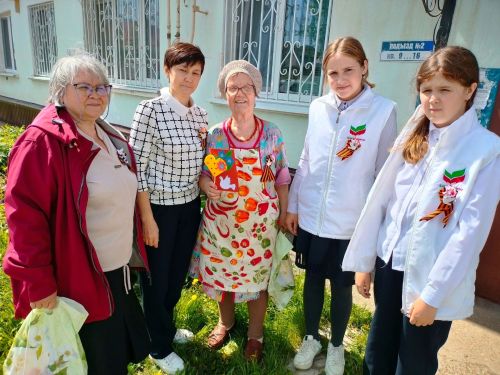 Акция «Поздравления детей войны на дому»