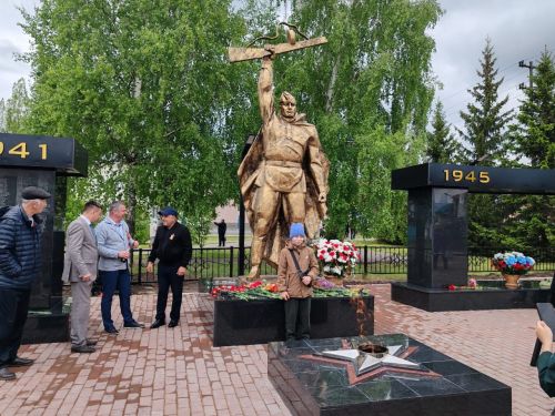 Ютазинцы празднуют День Великой Победы