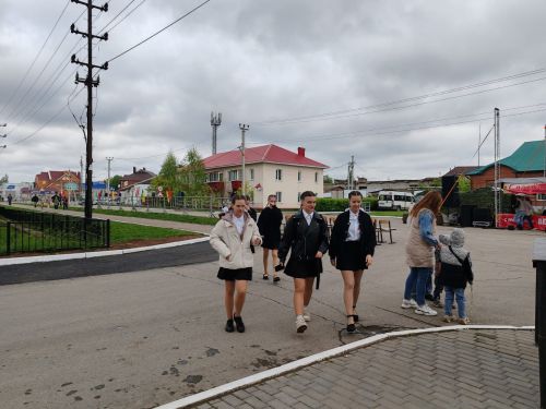 Такую войну пережили, победу над таким грозным врагом одержали!