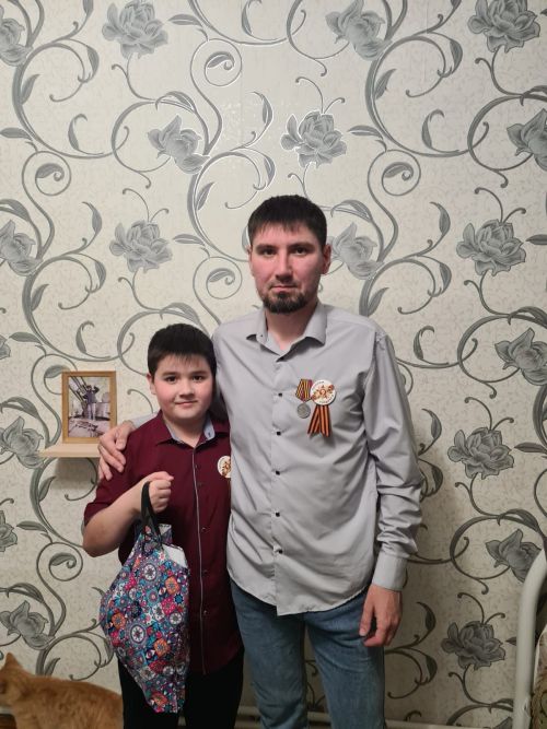 ТОС «Славянский»: Поддержка бойцов СВО и вручение значков