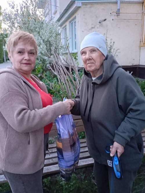 Активисты ТОС Ютазинского района поздравили ветеранов и детей войны с Днём Победы