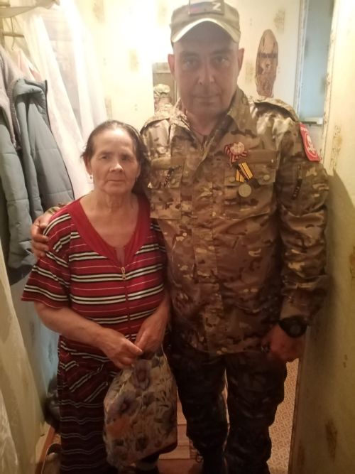 Активисты ТОС Ютазинского района поздравили ветеранов и детей войны с Днём Победы