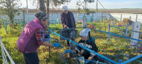 Жители села Байряка сохраняют память о тех, кто посвятил жизнь служению людям и Родине