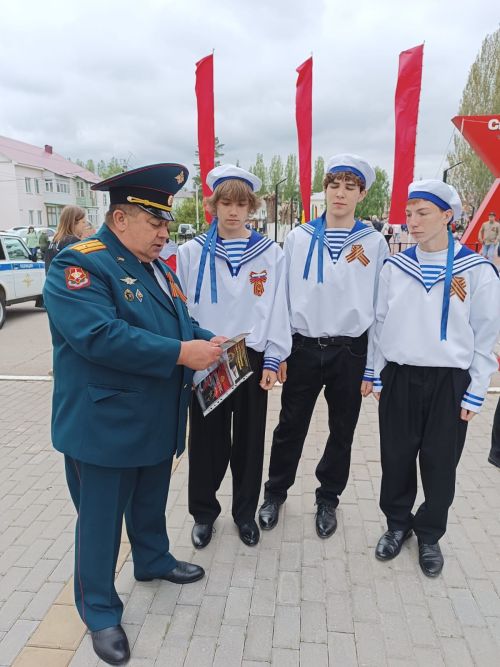 Дорогой выпускник, твой шанс стать элитой России!  Получи престижное военное образование!