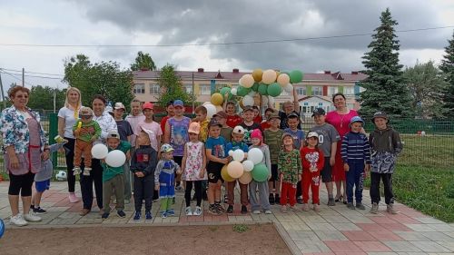 Ко Дню защиты детей — яркий праздник в парке села Дым-Тамак!
