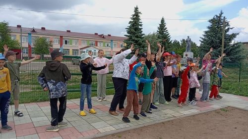 Ко Дню защиты детей — яркий праздник в парке села Дым-Тамак!
