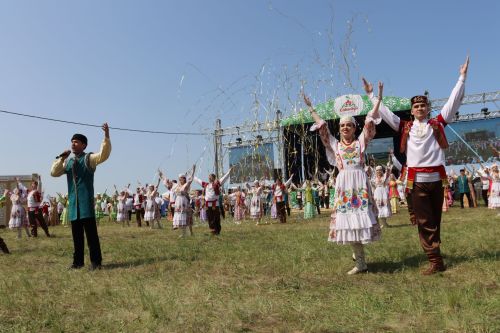 Татарские ансамбли представили богатство национального искусства