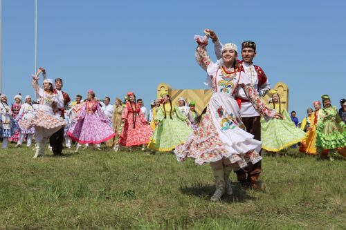 Татарские ансамбли представили богатство национального искусства