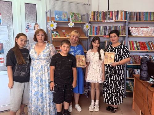 Теплая встреча в Центральной детской библиотеке, посвященная Дню семьи, любви и верности