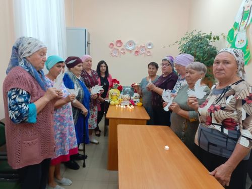 В Байрякинском СДК почтили память детей – жертв войны в Донбассе