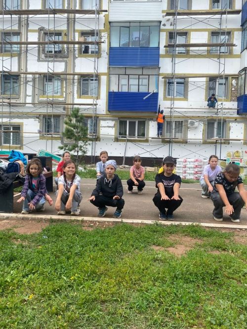 Активный день в лагере: зарядка, патриотизм и первая помощь