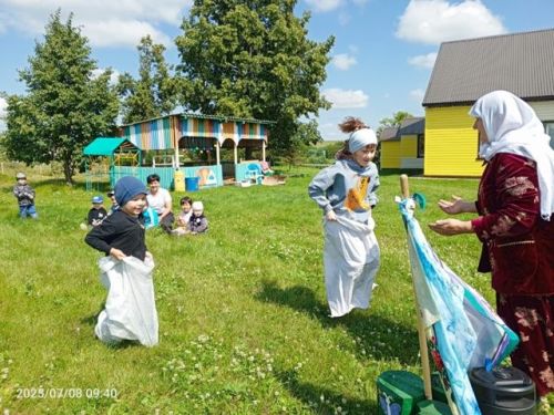 Познавательно-игровая программа «Где обычаи чтут, там весело живут»