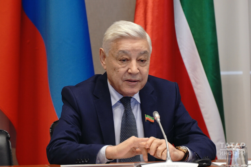 Фарид Мухаметшин передал автобусы многодетным семьям Татарстана