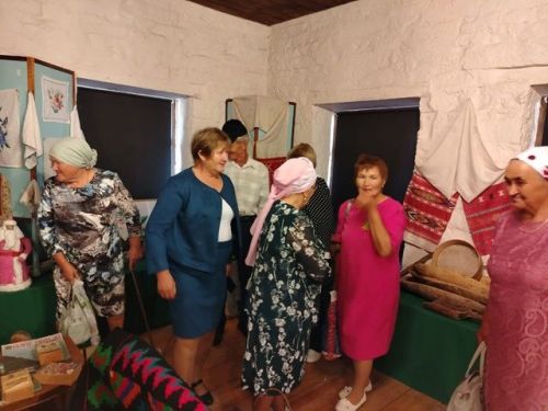Встреча выпускников Байрякинской школы: 50 лет спустя