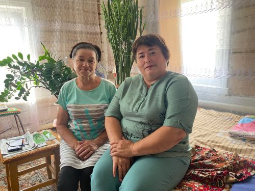 Волонтеры Старо-Уруссинского СДК навестили одиноких пенсионеров