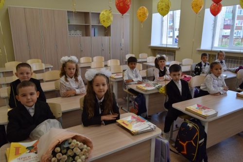 Торжественные линейки как начало большого пути школьников