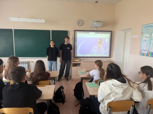Выпускники Уруссинской гимназии вернулись в стены родной школы на классную встречу
