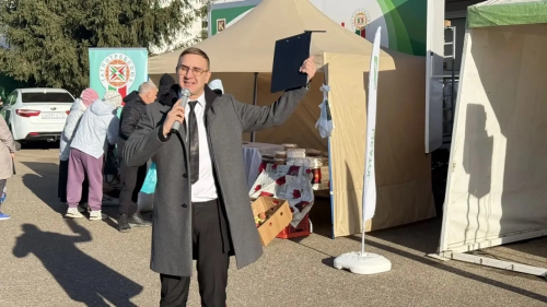 Артисты РДК подарили праздник жителям Нижнекамска