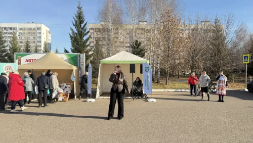 Артисты РДК подарили праздник жителям Нижнекамска