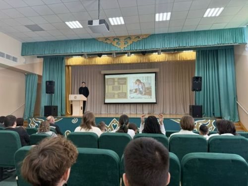 В Уруссинской гимназии прошла встреча с представителями АО «Электросоединитель»