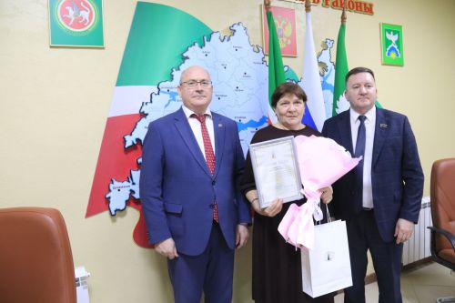 Признание заслуг – за продвижение татарской культуры в Ютазинском районе