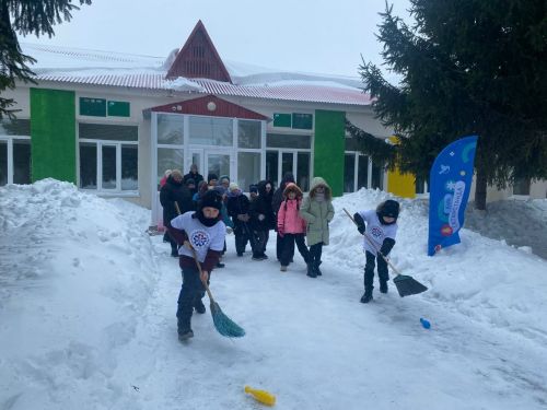 Звонкая Масленица в Старых Уруссу: спорт, смех и ароматные блины!