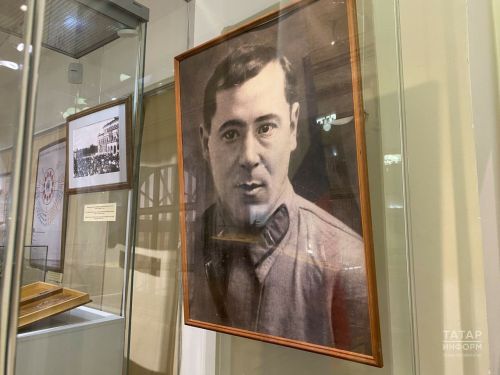 В Берлине почтили память Мусы Джалиля на мемориале  Плётцензее