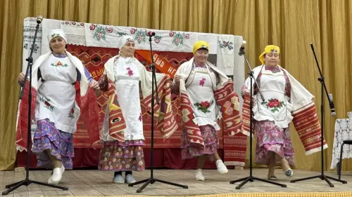 Районный смотр-конкурс художественной самодеятельности в Старом Каразиреке