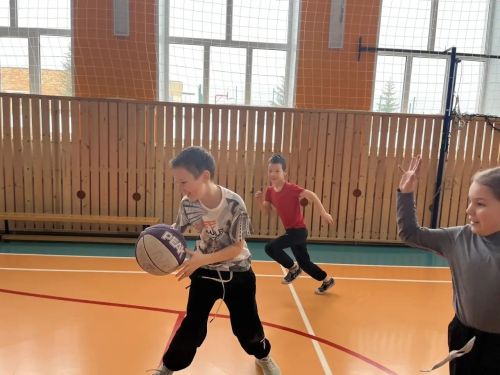 Спортивные игры в Старых Уруссу: в шаге от района
