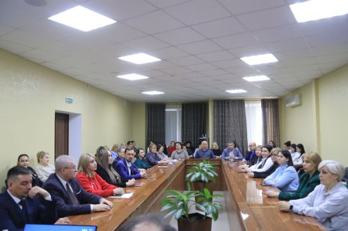 Молодежную политику не отделить от политики страны