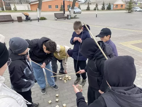 «Пасхальные мотивы» зазвучали на площади РДК