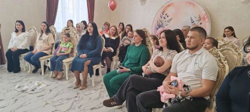 Йөкле хатын-кызлар көнендә — аналарга мәхәббәт белән
