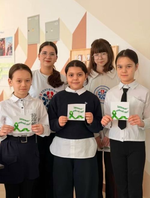 «Зелёный свет» здоровью: школьники пропагандируют здоровый образ жизни