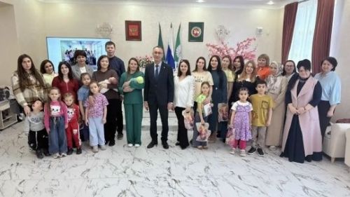 День беременных отметили в Районном Доме Культуры»