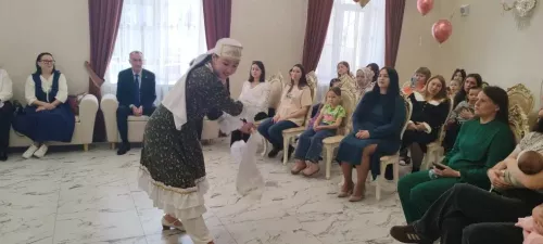 В День беременных - с любовью к мамам