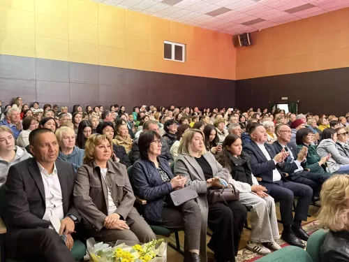 На сцену выходят «Ютазы йолдызлары»