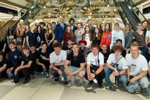 Дети из Лисичанска и Рубежного прикоснулись к культуре Татарстана в ЦУМе