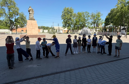 Путешествие в историю письменности: школьники отметили День славянской письменности в Уруссу