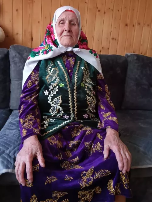 Женщина трудовой доблести