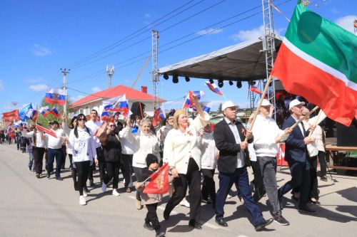 Бессмертный строй Победы – в Уруссу