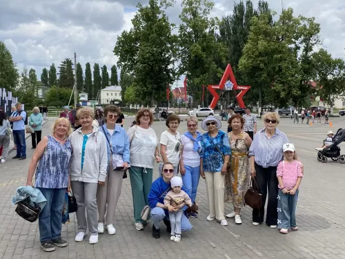 С любовью к Родине: на площади РДК отметили День России
