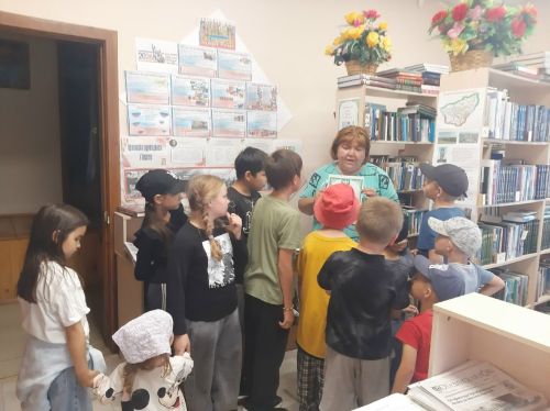 В Байряки-Тамакской библиотеке прошёл краеведческий час к 35-летию Ютазинского района
