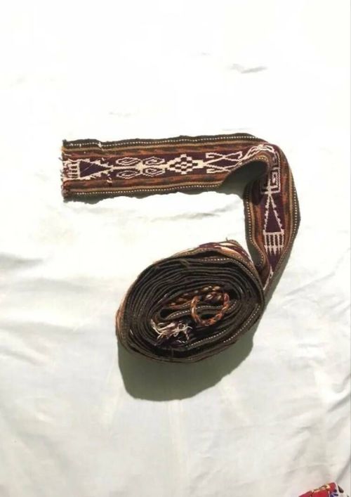 Уникальная коллекция старинных вышивок афганских татар представлена в провинции Саманган