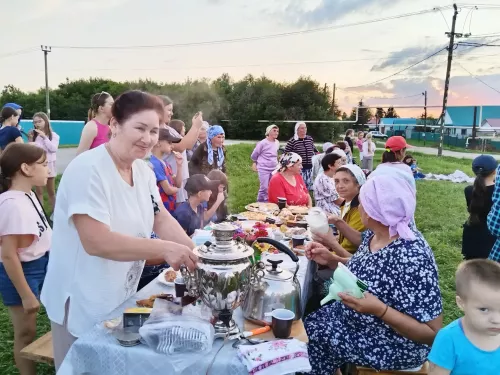 «Счастливые вместе»: в селе Байряка отметили День семьи, любви и верности