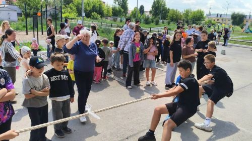 Веселый детский Сабантуй во дворе