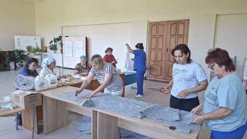 Жители Каракашлов собрали помощь для бойцов