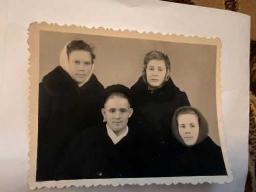 Ачлык һәм Балалар йортындагы сынауларга карамастан, йөрәгендә ихласлык саклаган