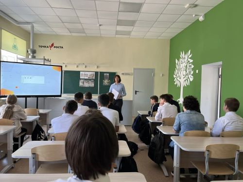 В Уруссинской школе №2 почтили жертв бесланской трагедии