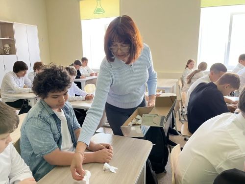 В Уруссинской школе №2 почтили жертв бесланской трагедии