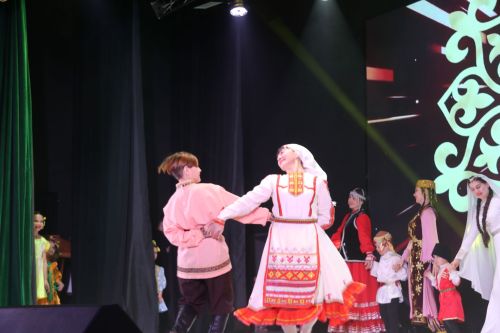 В РДК прошел большой праздничный концерт, посвященный Международному женскому дню 8 Марта
